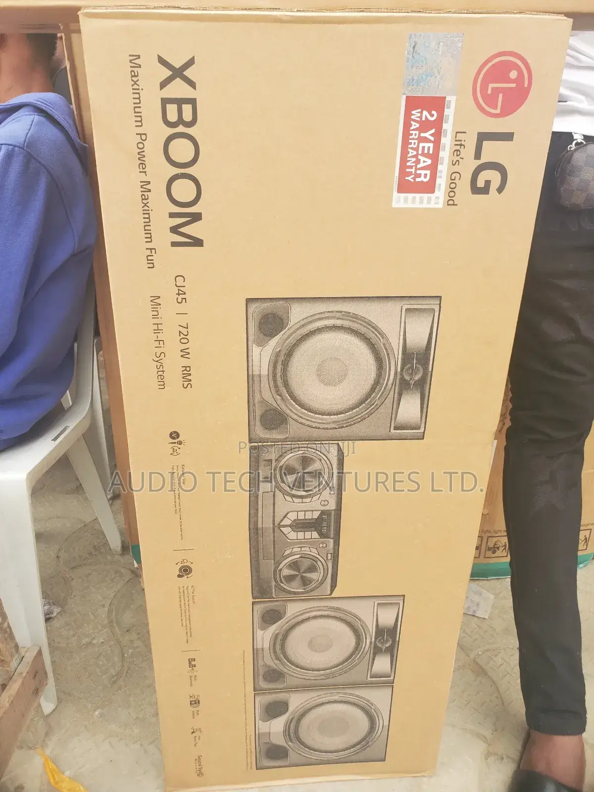 LG Xboom Maximum Power Maximum Fun Cj45 720W RMS