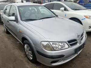 Nissan Almera Tino 2004 Silver