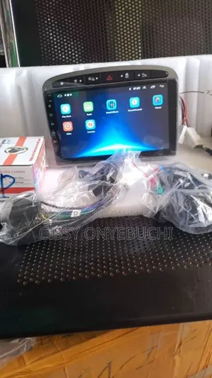Peugeot 308 Android Player + Reverse Camera