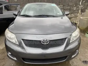 Toyota Corolla 2010 Gray