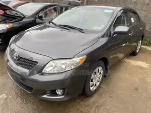 Toyota Corolla 2010 Gray