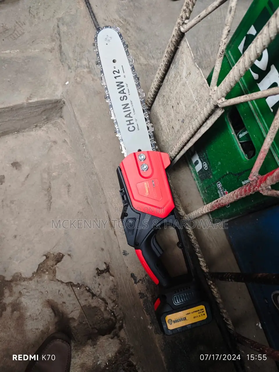 12”. Chainsaw Cordless