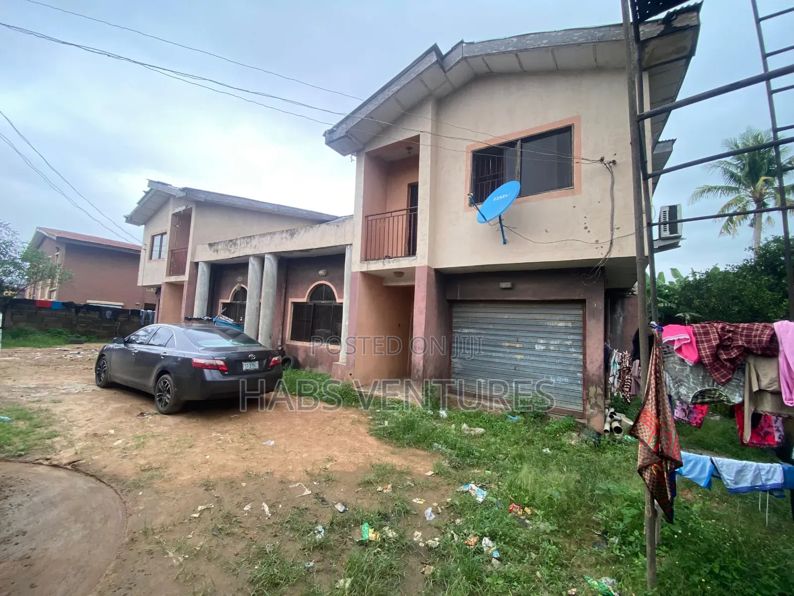 4bdrm Duplex in Ojoo for sale