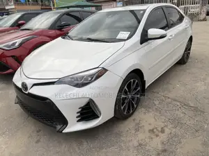 Toyota Corolla XSE (1.8L 4cyl 2A) 2018 White