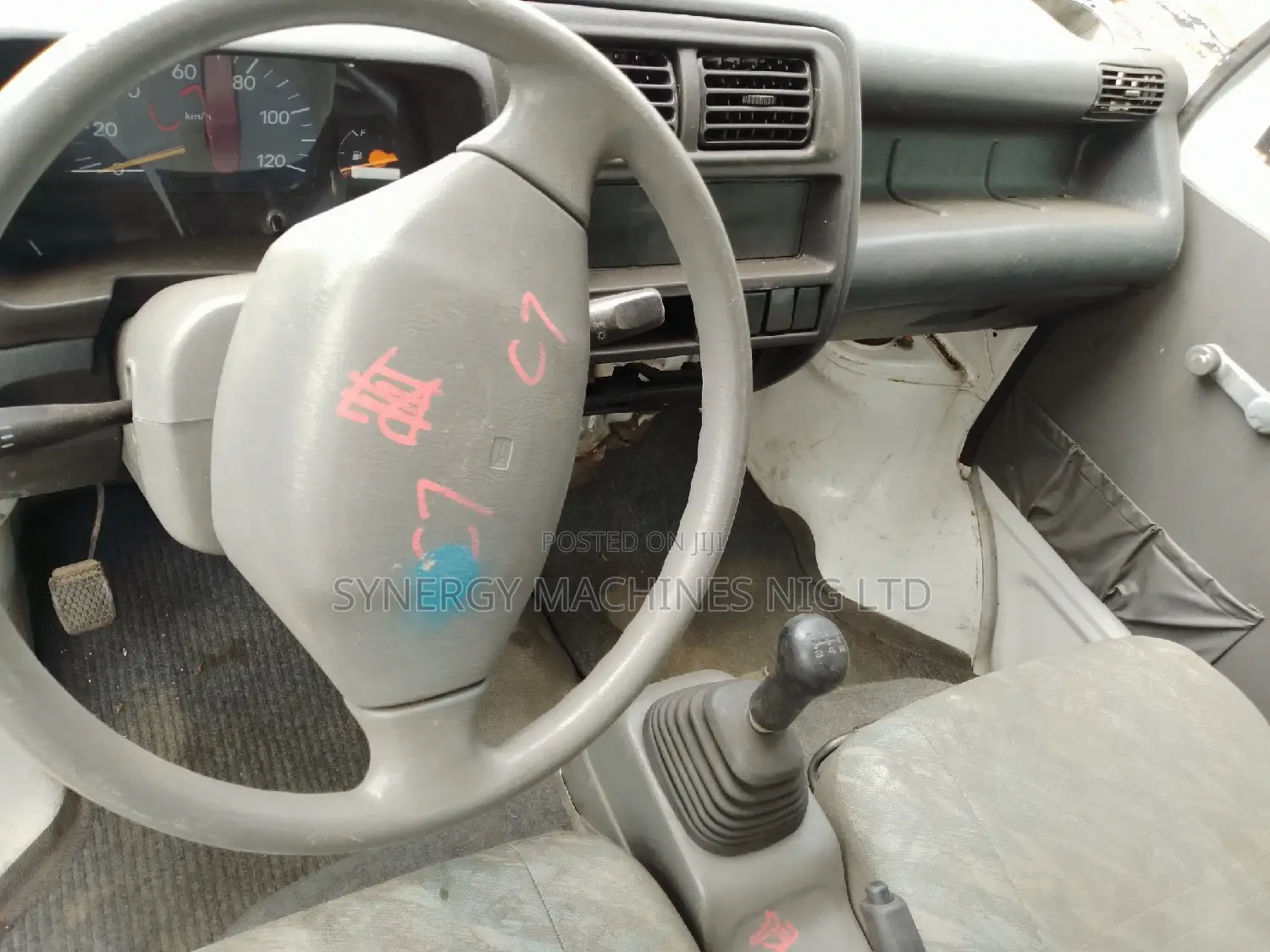 Suzuki Every 2019 White