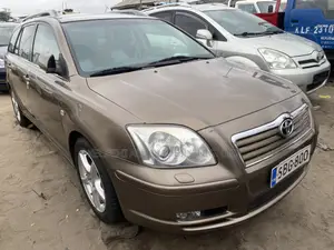 Toyota Avensis 2.0 VVT-i Sol 2006 Gold