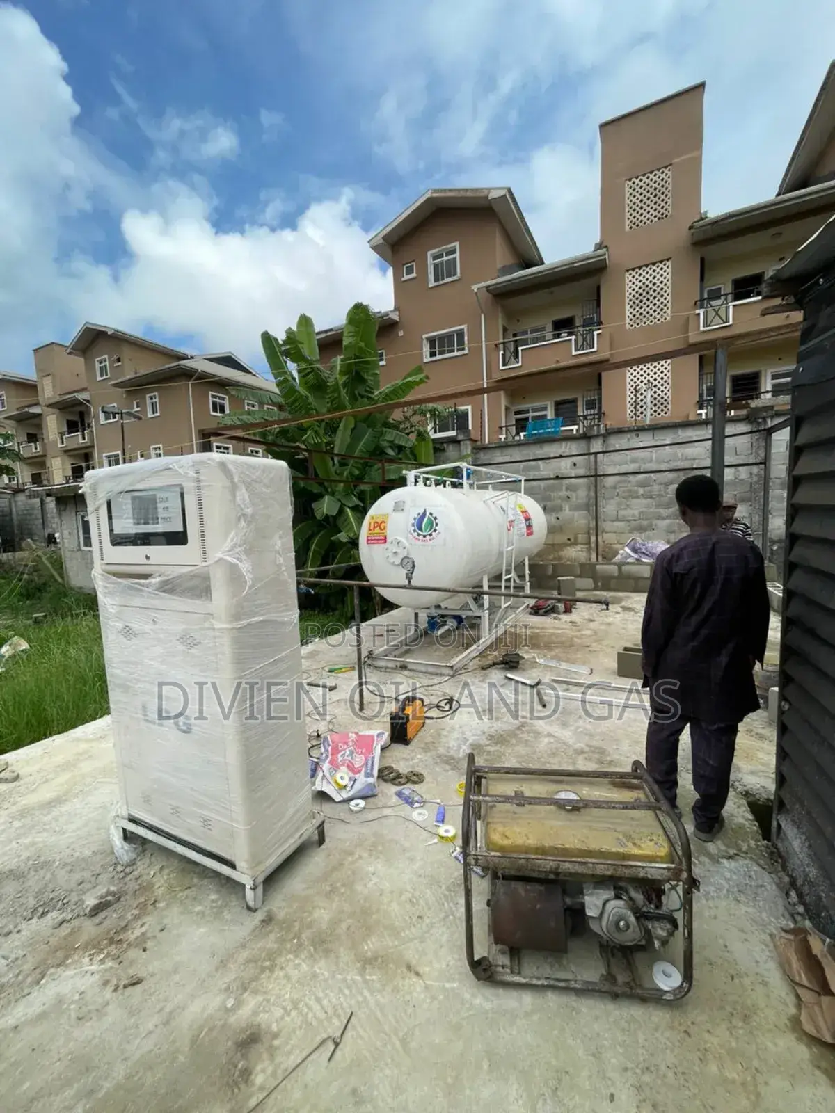Deal on Storage Tanks,Pumps and Automatic Dispenser