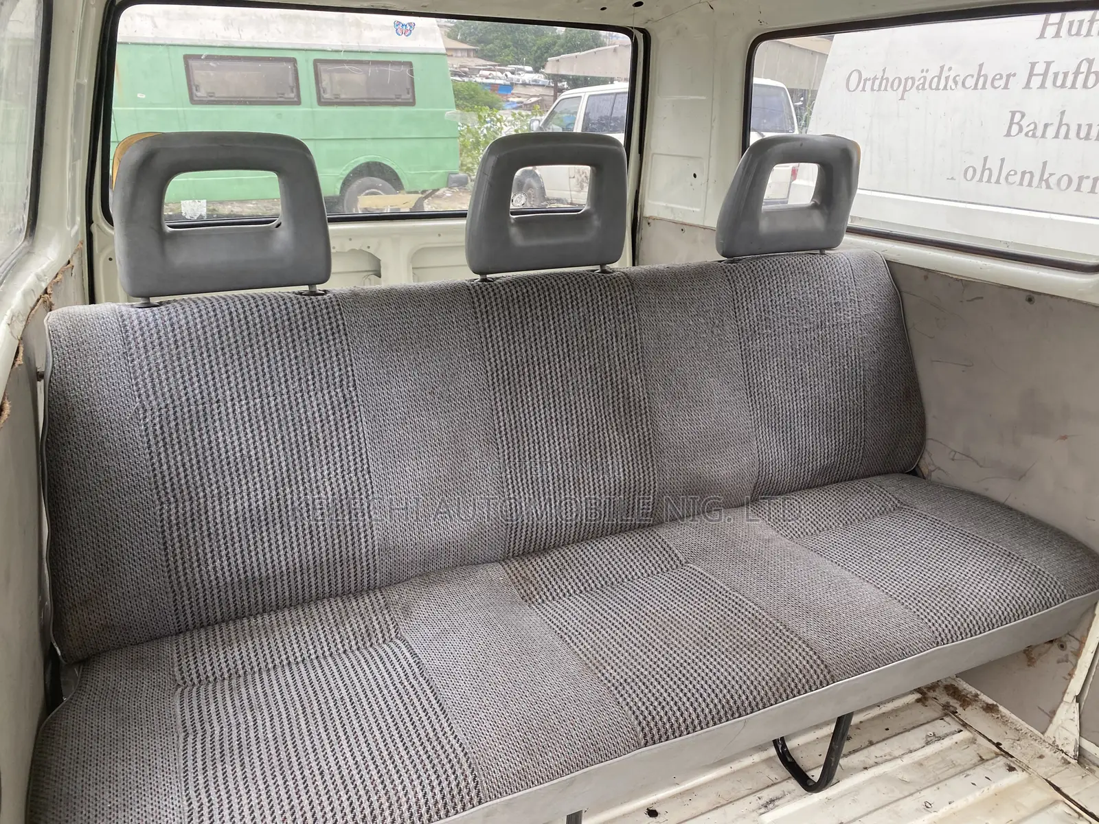 Volkswagen LT 2000 White