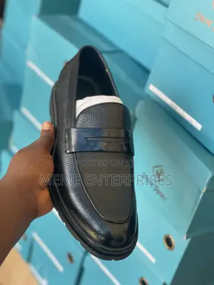 Cooperate Shoe