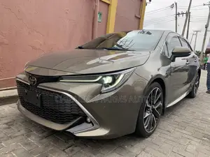 Toyota Corolla 2022 Gold
