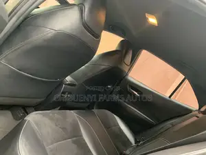 Toyota Corolla 2022 Gold