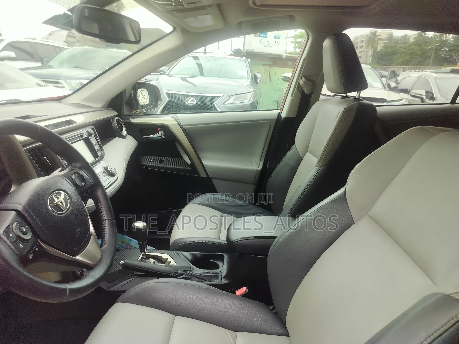 Toyota RAV4 2015 Red