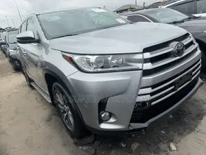 Toyota Highlander 2017 Silver