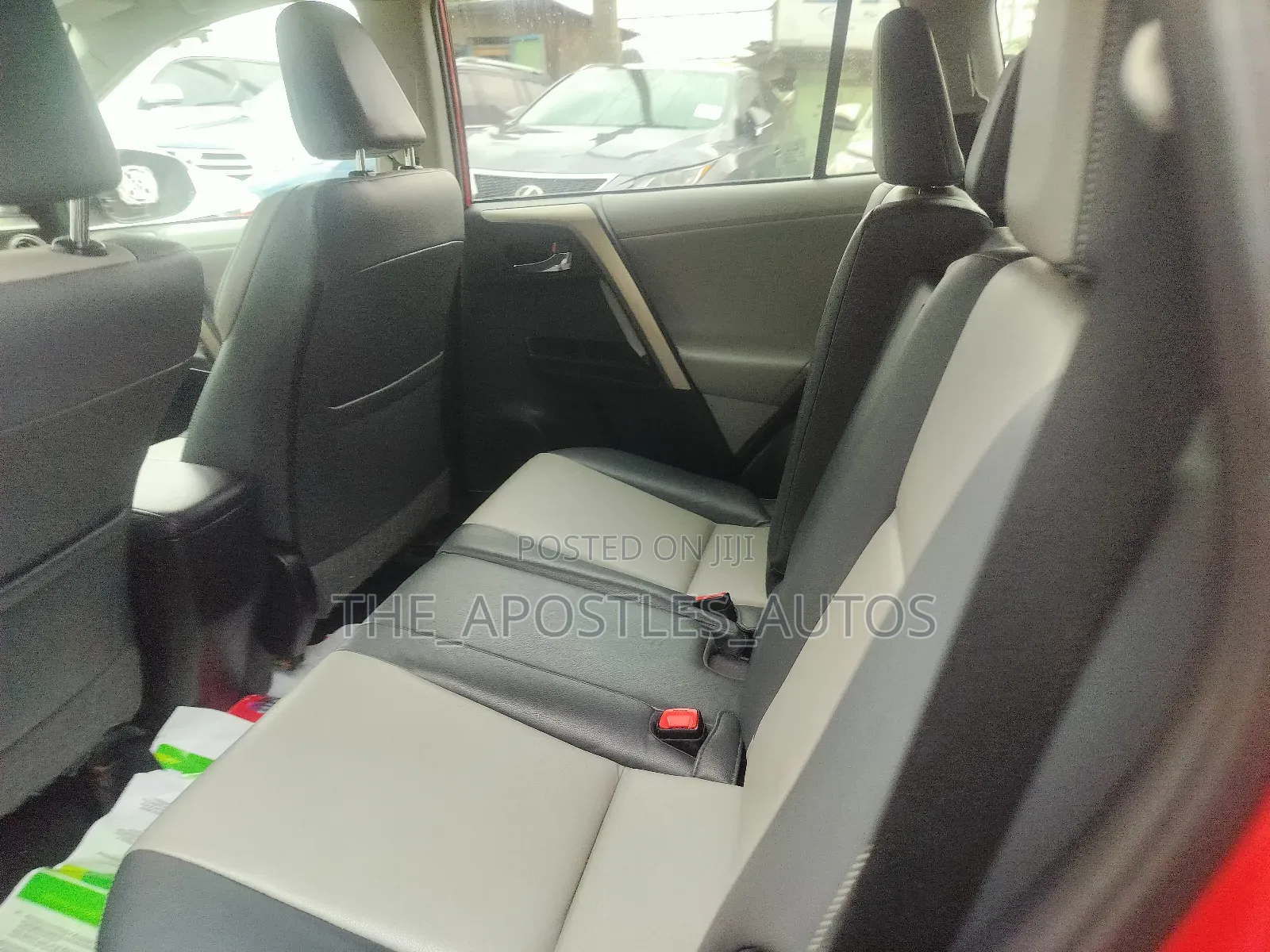 Toyota RAV4 2015 Red