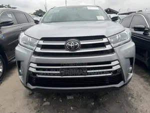 Toyota Highlander 2017 Silver