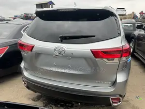Toyota Highlander 2017 Silver