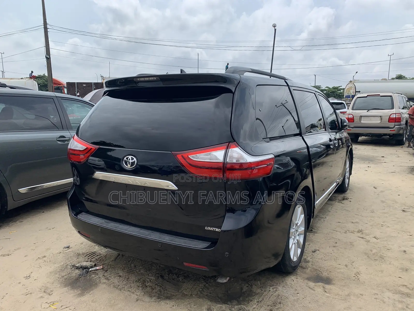 Toyota Sienna 2017 Black