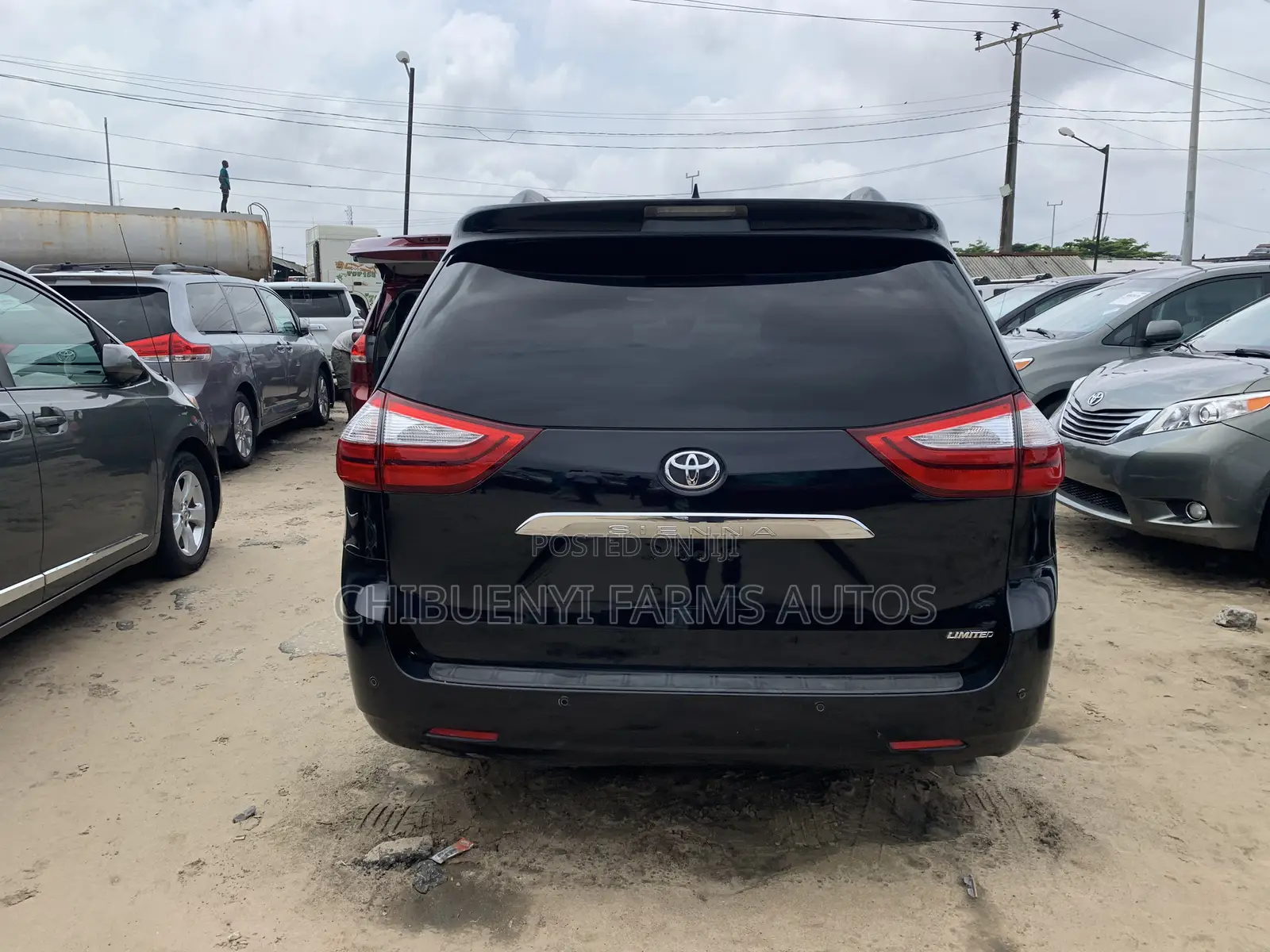 Toyota Sienna 2017 Black