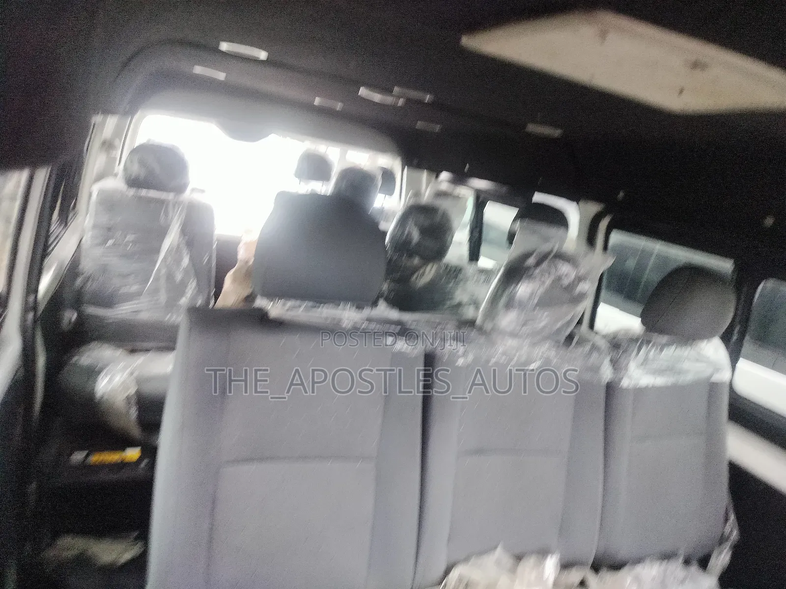 Toyota HiAce 2017 White