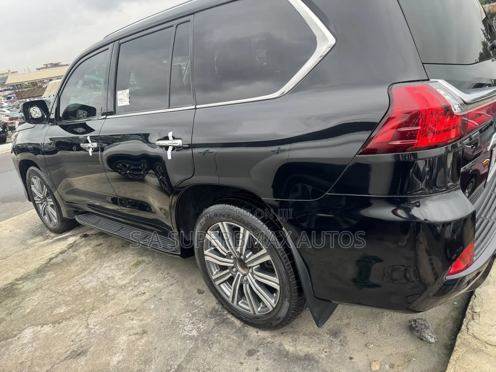 Lexus LX 2016 Black