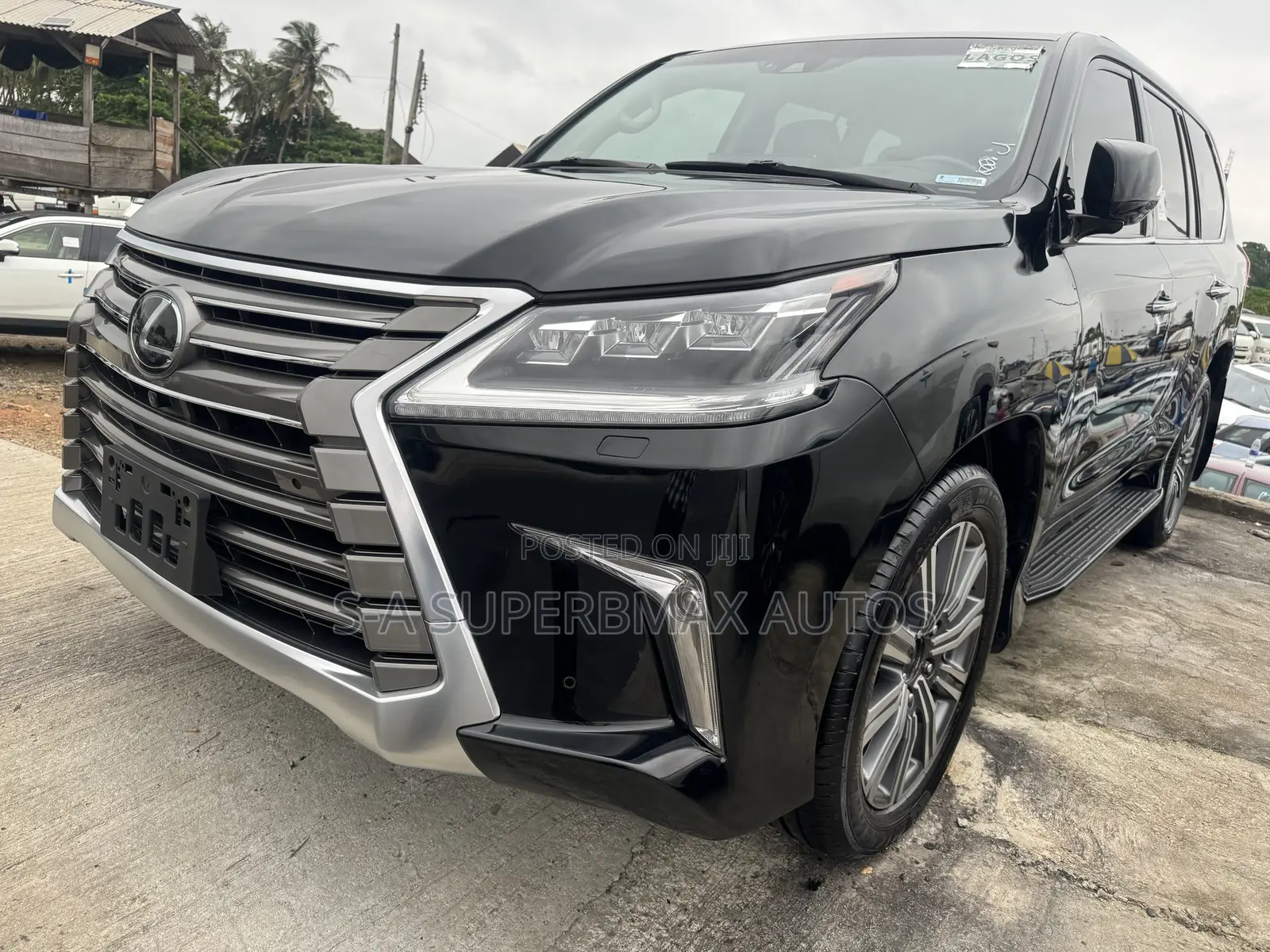 Lexus LX 2016 Black