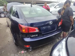 Lexus IS 250 2011 Blue