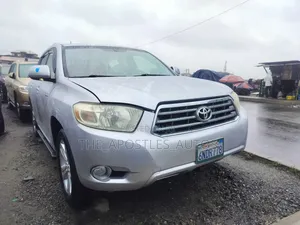 Toyota Highlander Limited 2010 Silver