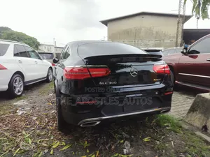 Mercedes-Benz GLC-Class 2017 Black