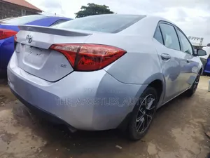 Toyota Corolla 2017 Silver