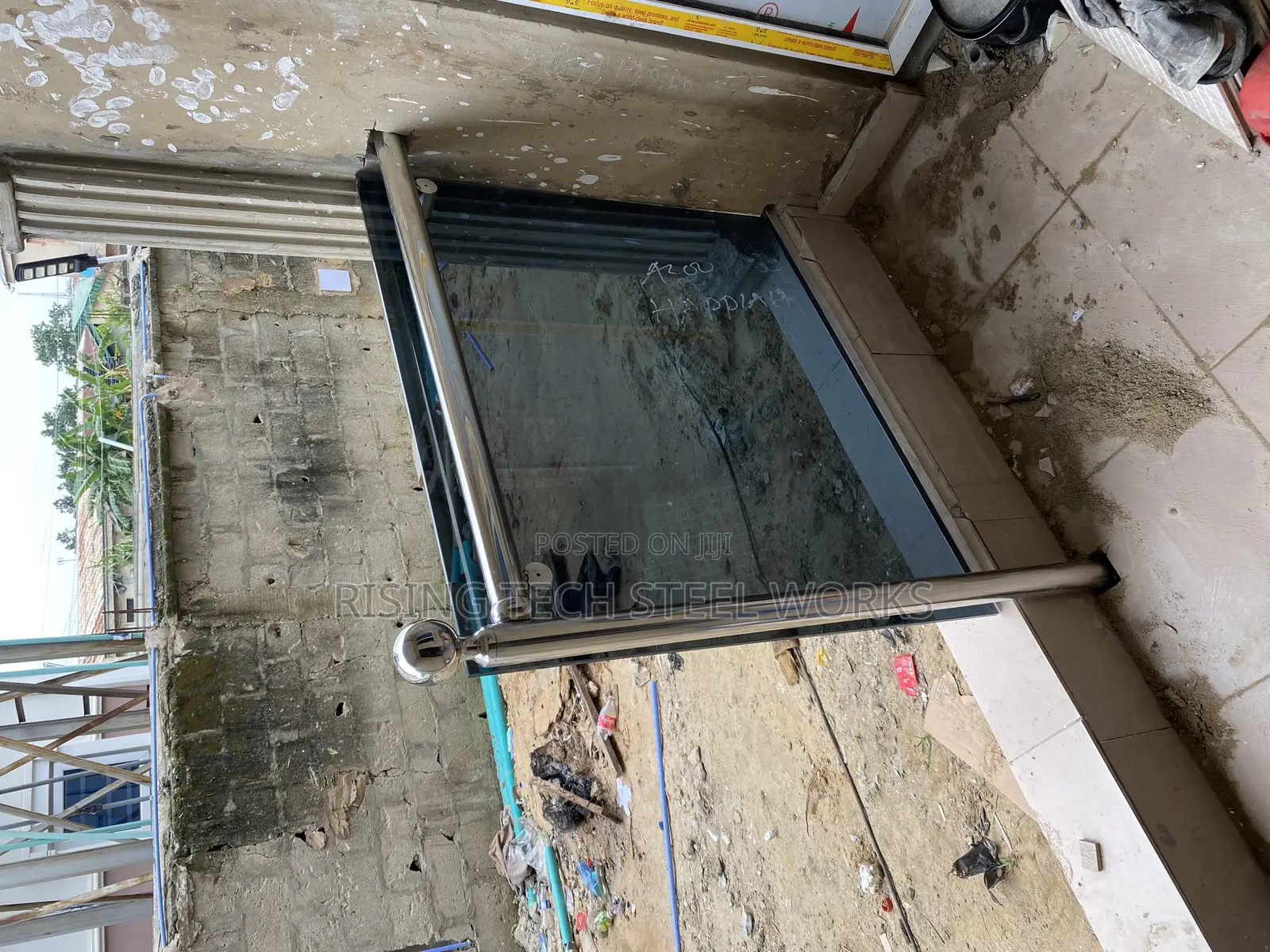Black Glass for Bankonly