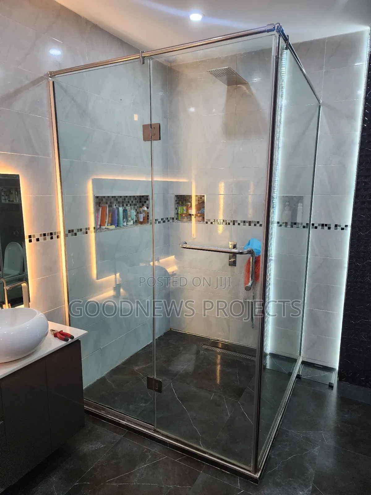 Cubicle Glass Enclosure