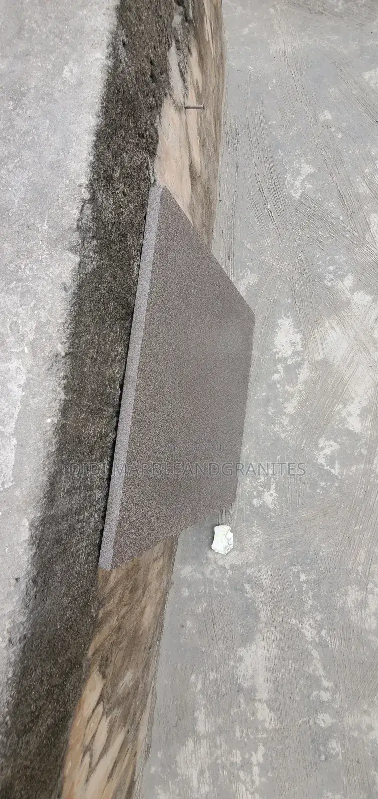 Ash Color Floor Tiles 40x40 12mm Thickness