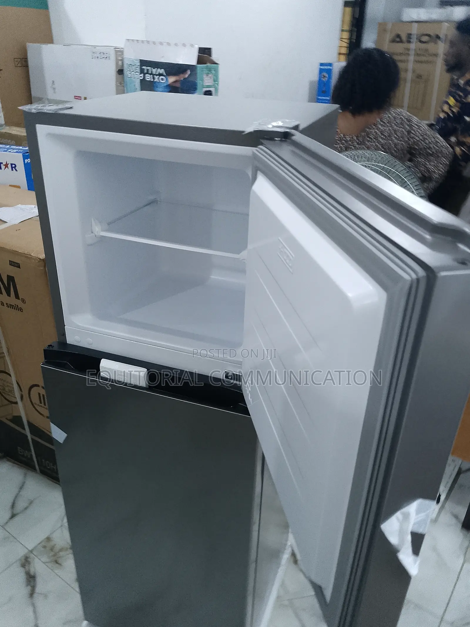 Hisense Ref 200dr 154 Litres Top Freezer Refrigerator