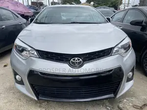 Toyota Corolla LE 4dr Sedan (1.8L 4cyl CVT) 2016 Silver
