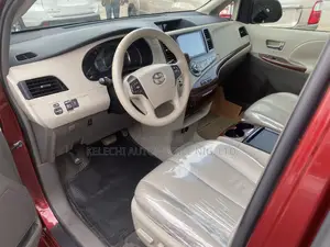 Toyota Sienna XLE 7 Passenger Mobility 2011 Red