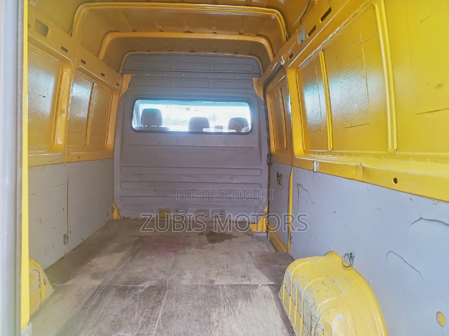 Volkswagen LT 2006 Yellow