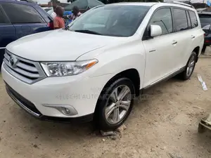 Toyota Highlander Limited 2011 White
