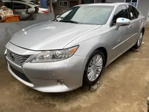 Lexus ES 350 FWD 2014 Silver