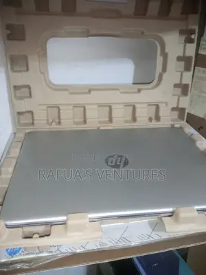 Laptop HP 15-Dy1031wm 8GB Intel Core I5 SSD 512GB