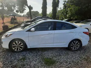 Hyundai Accent SE Sedan 2016 White