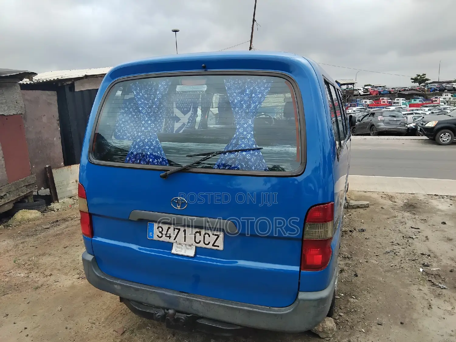 Toyota HiAce 2005 Blue