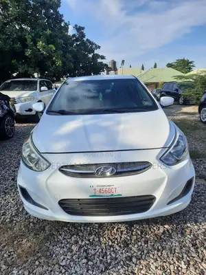 Hyundai Accent SE Sedan 2016 White