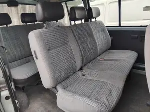 Toyota HiAce 2002 Grey