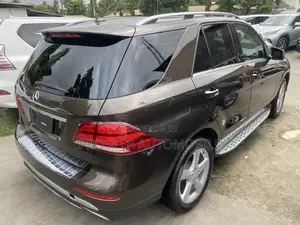 Mercedes-Benz GLE-Class GLE 350 2016 Brown