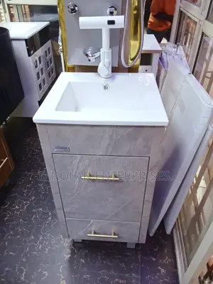 Small Cabinet Basin With Mirror