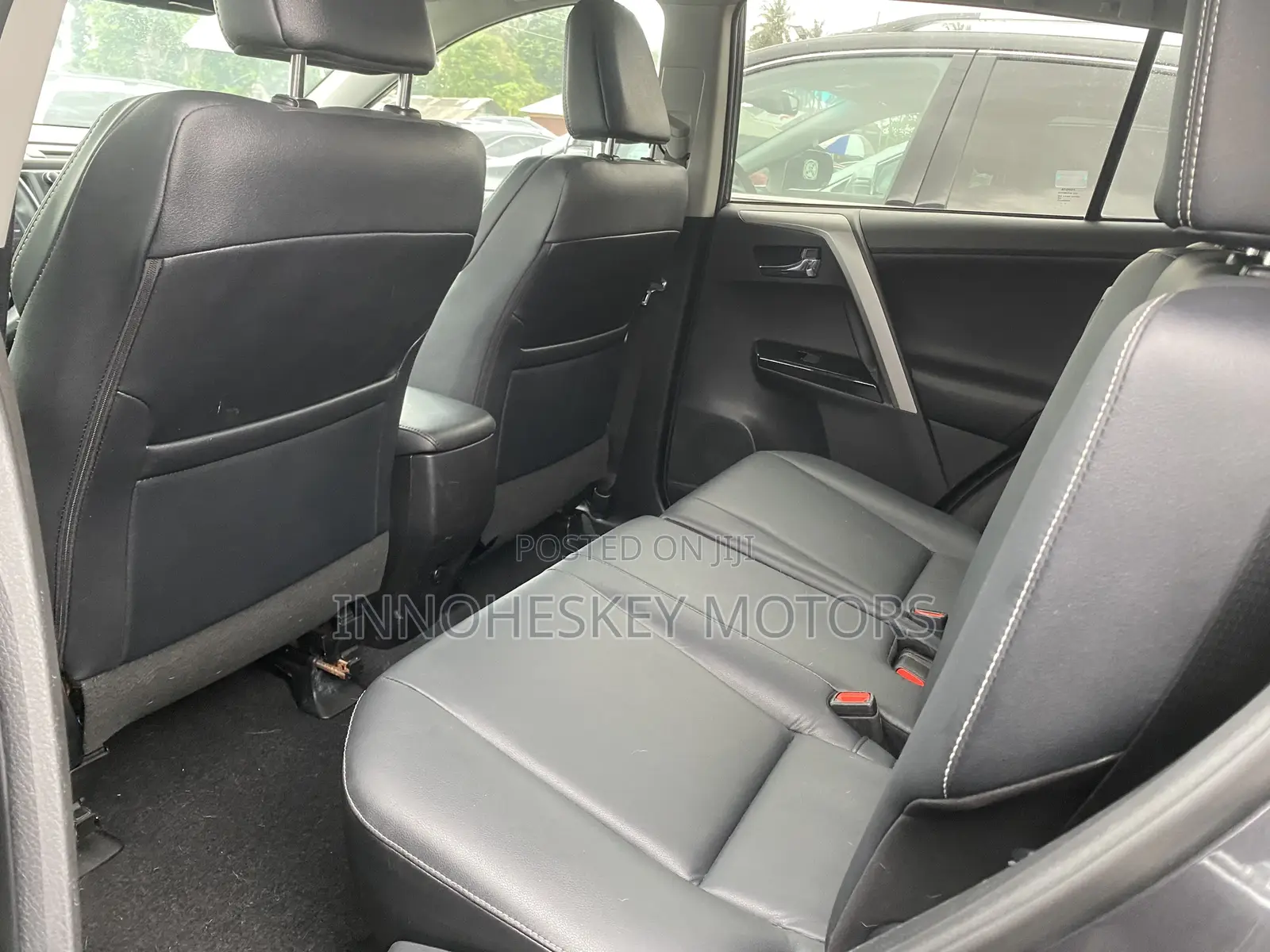 Toyota RAV4 2017 Gray