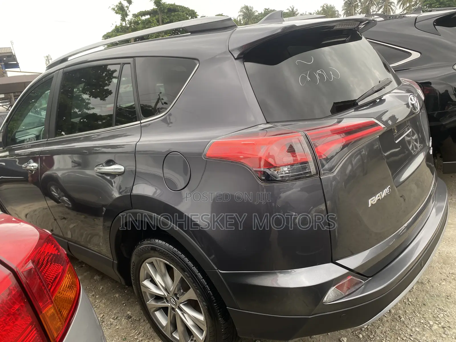Toyota RAV4 2017 Gray