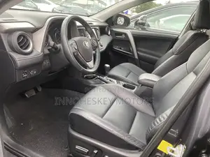 Toyota RAV4 2017 Gray