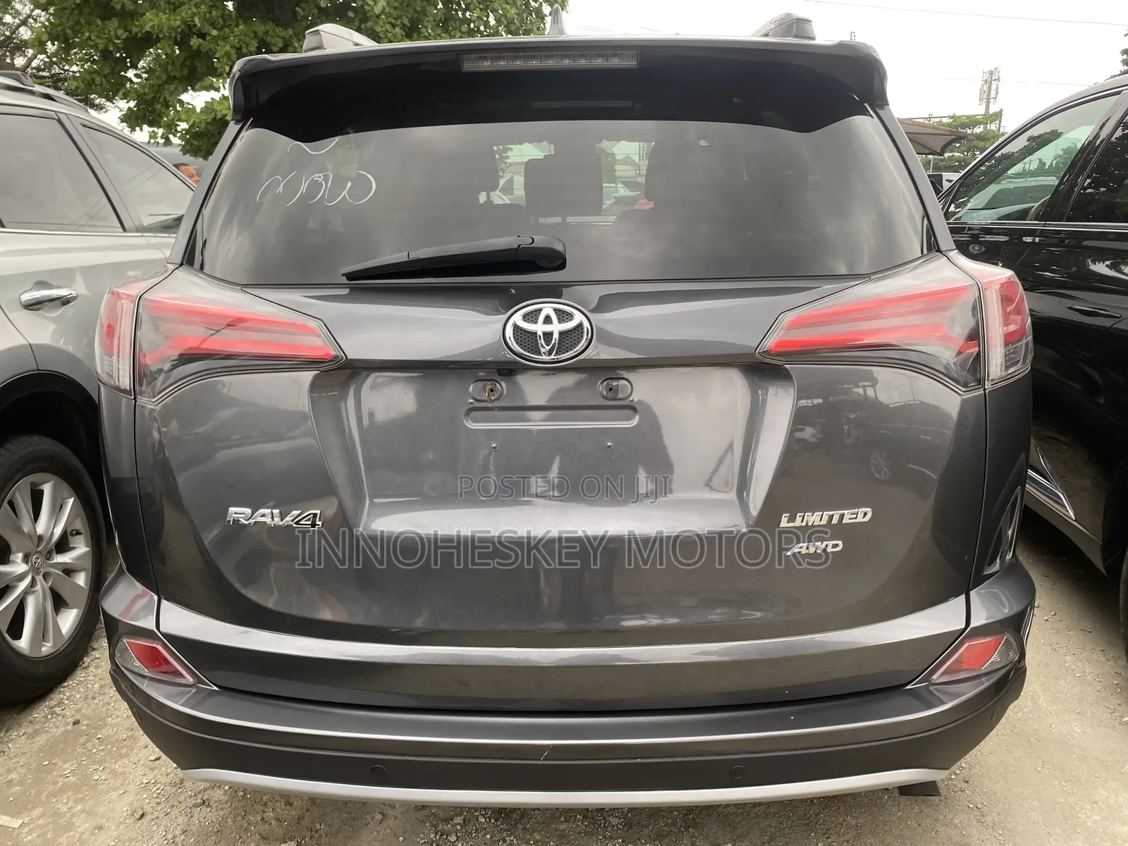 Toyota RAV4 2017 Gray