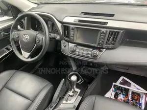 Toyota RAV4 2017 Gray